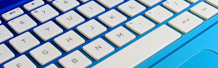 Blått tastatur